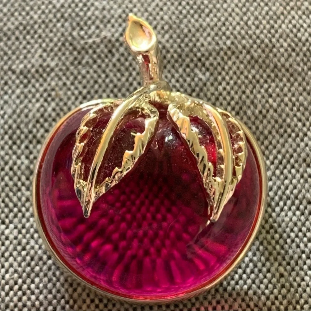 SARAH COVENTRY Red Pink Magenta Jelly Belly Plum Apple Vintage Brooch Pin
